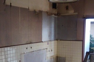 【施工中】キッチンも取り外しました。