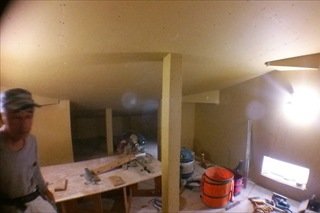 屋根裏の収納施工